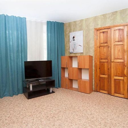 Apartments On Yavornitsky Av. ドニプロペトロウシク エクステリア 写真