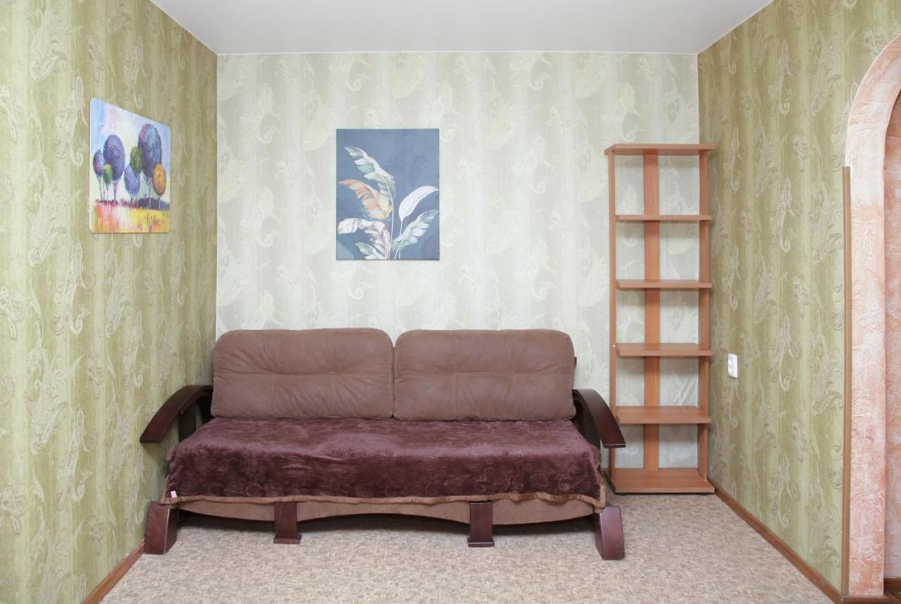 Apartments On Yavornitsky Av. ドニプロペトロウシク エクステリア 写真